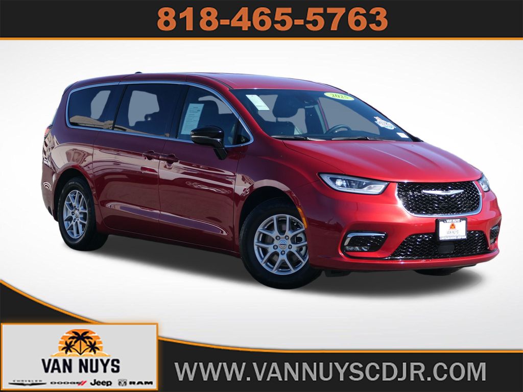 2025 Chrysler Pacifica Select FWD