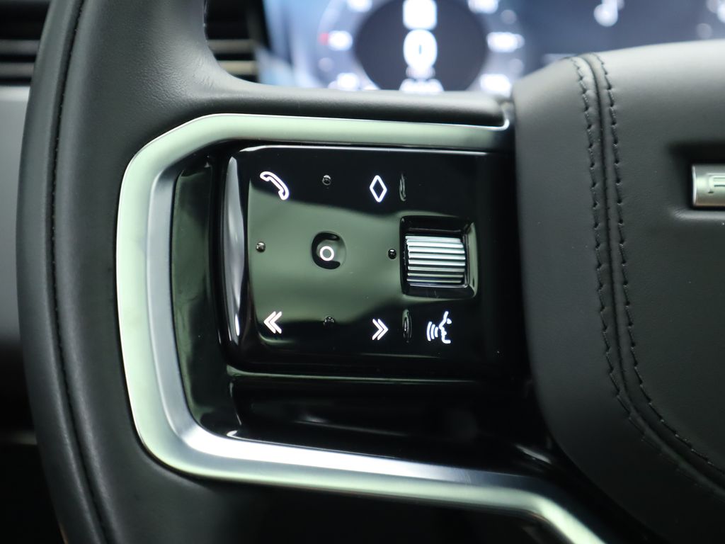 Thumbnail: 2023 Land Rover Range Rover Sport - 11