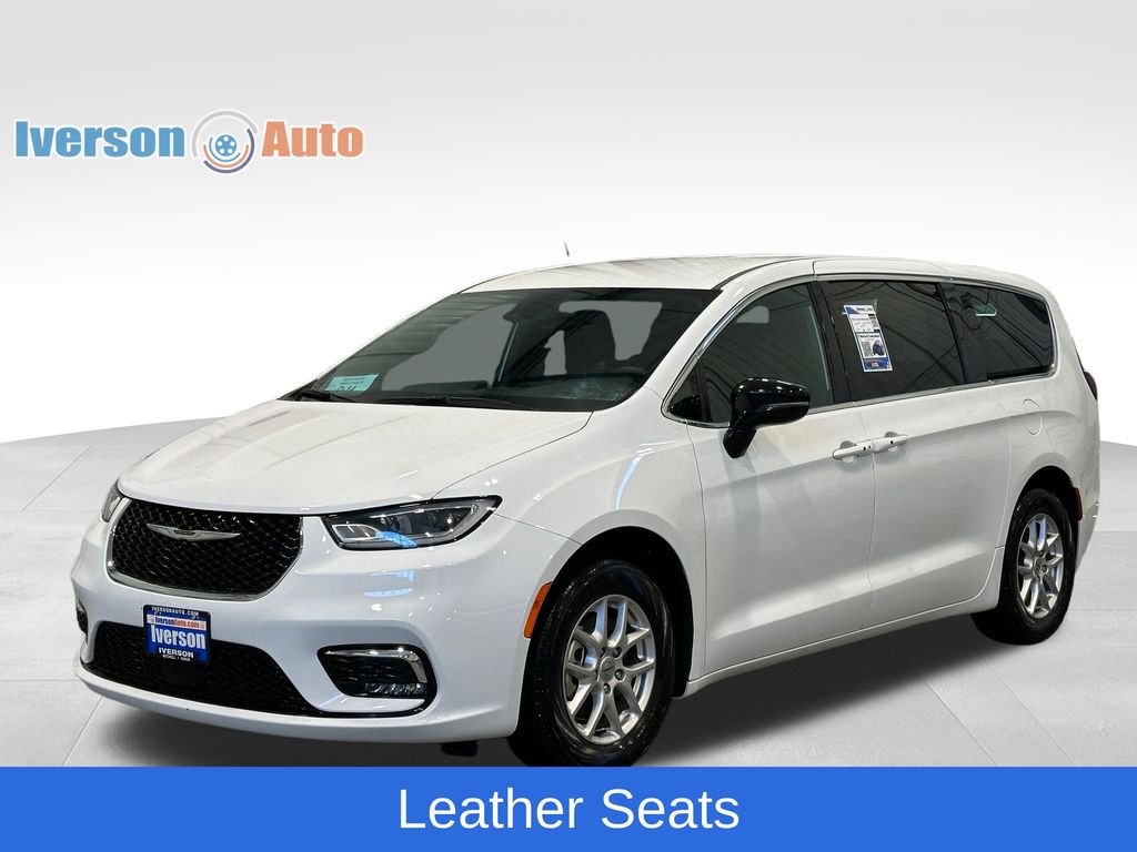 View vehicle photo 5