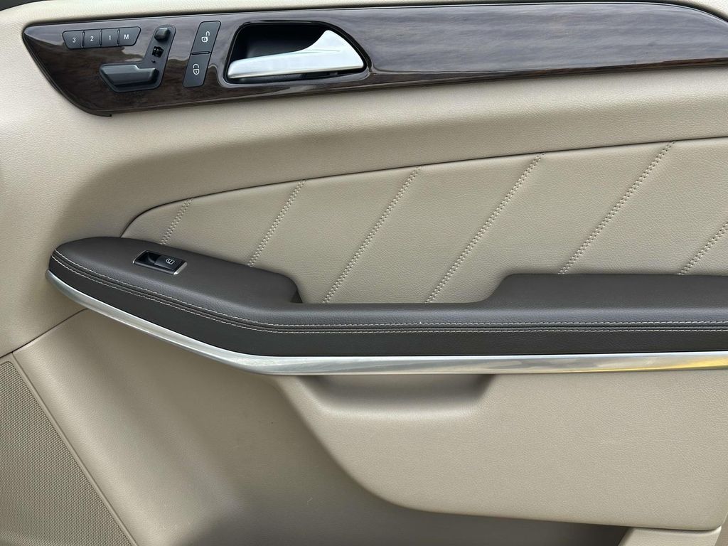 2014 Mercedes-Benz GL-Class GL 450 18