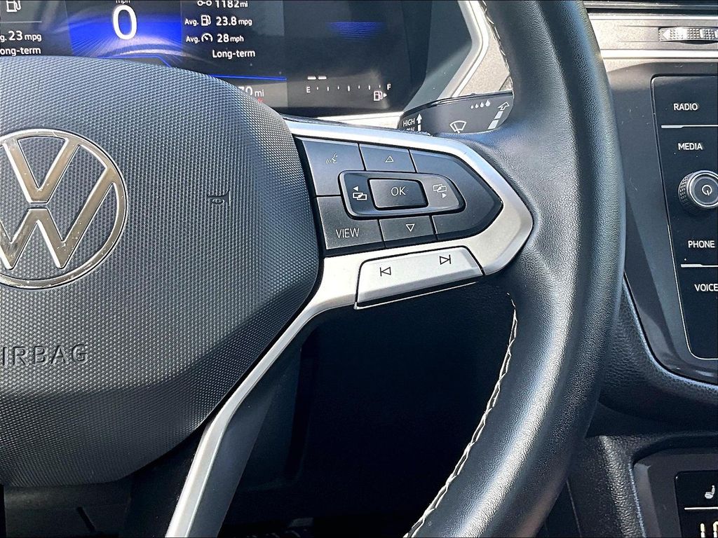 2024 Volkswagen Tiguan — photo 23