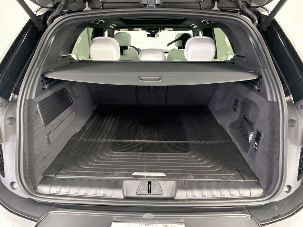 Thumbnail: 2026 Land Rover Range Rover Sport - 27