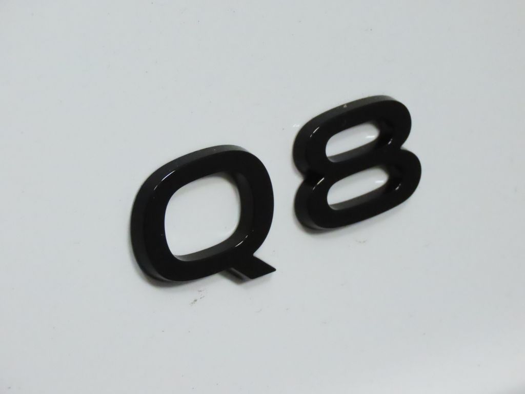 Thumbnail: 2026 Audi Q8 - 9