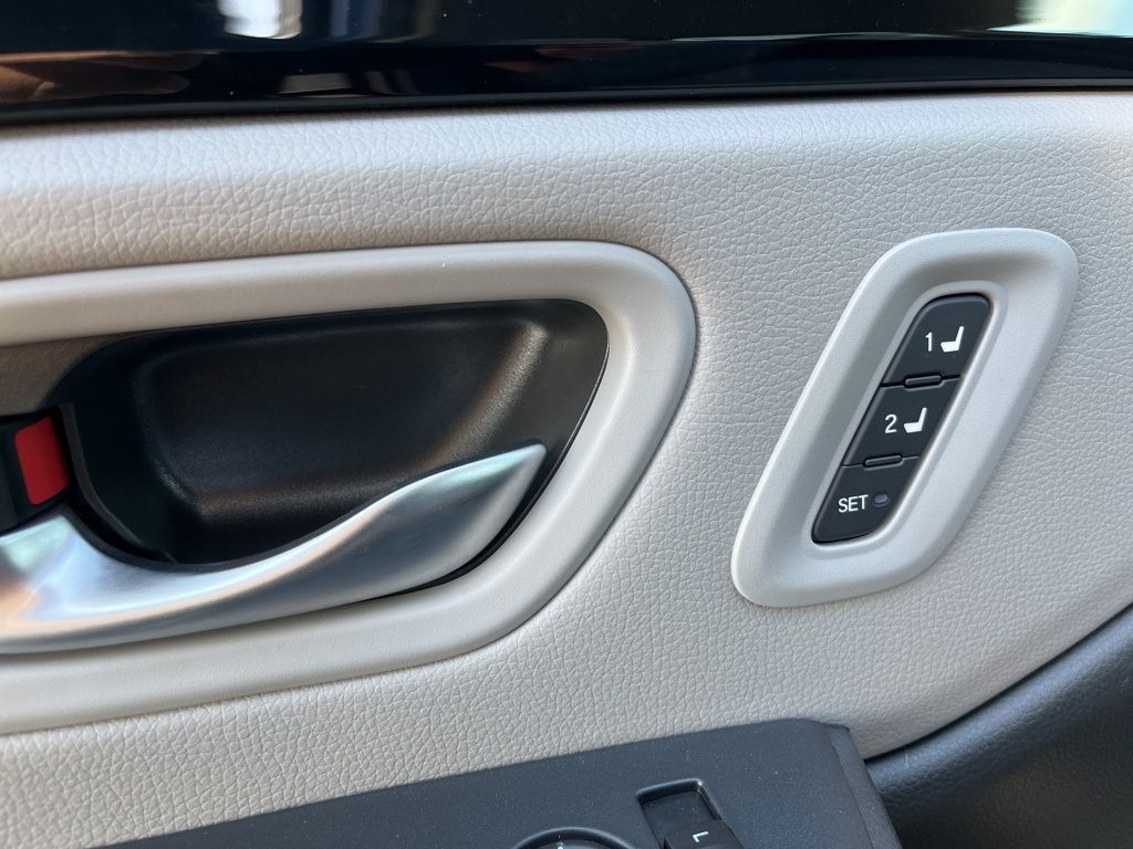 Thumbnail: 2025 Honda Pilot - 6