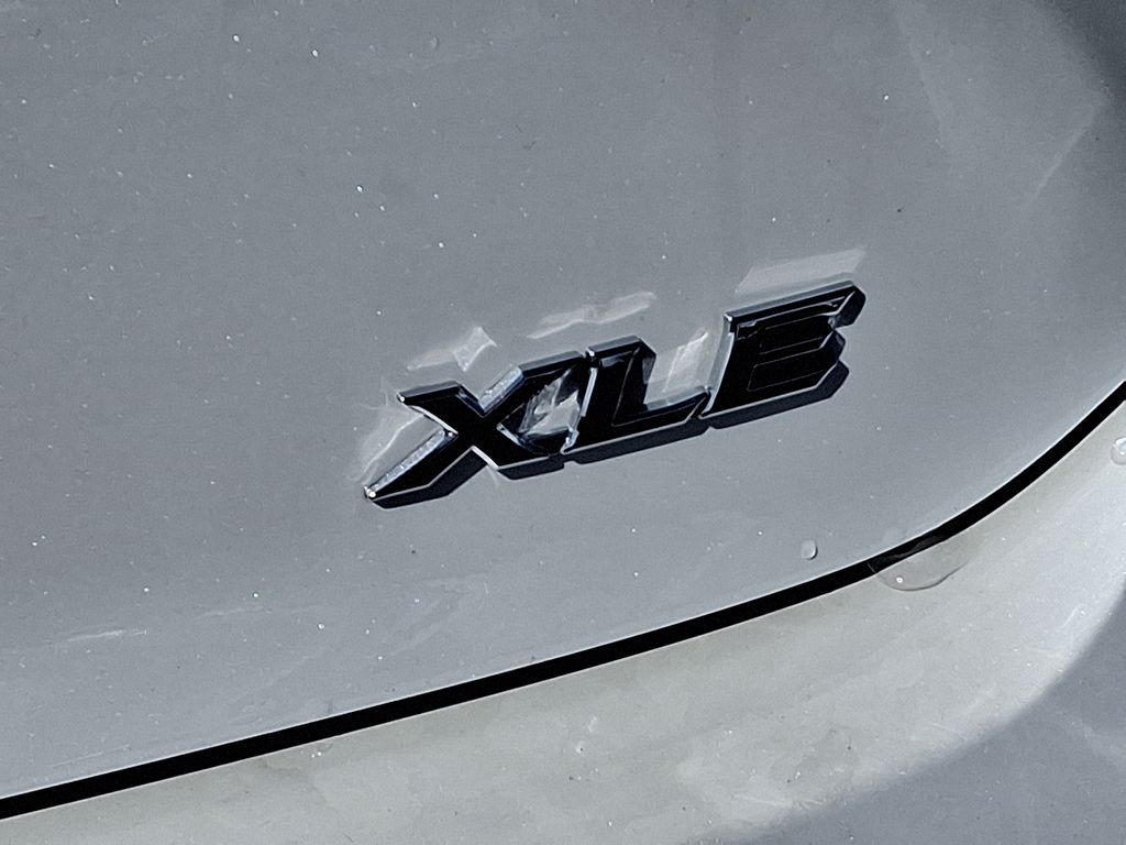 Thumbnail: 2025 Toyota Camry - 32