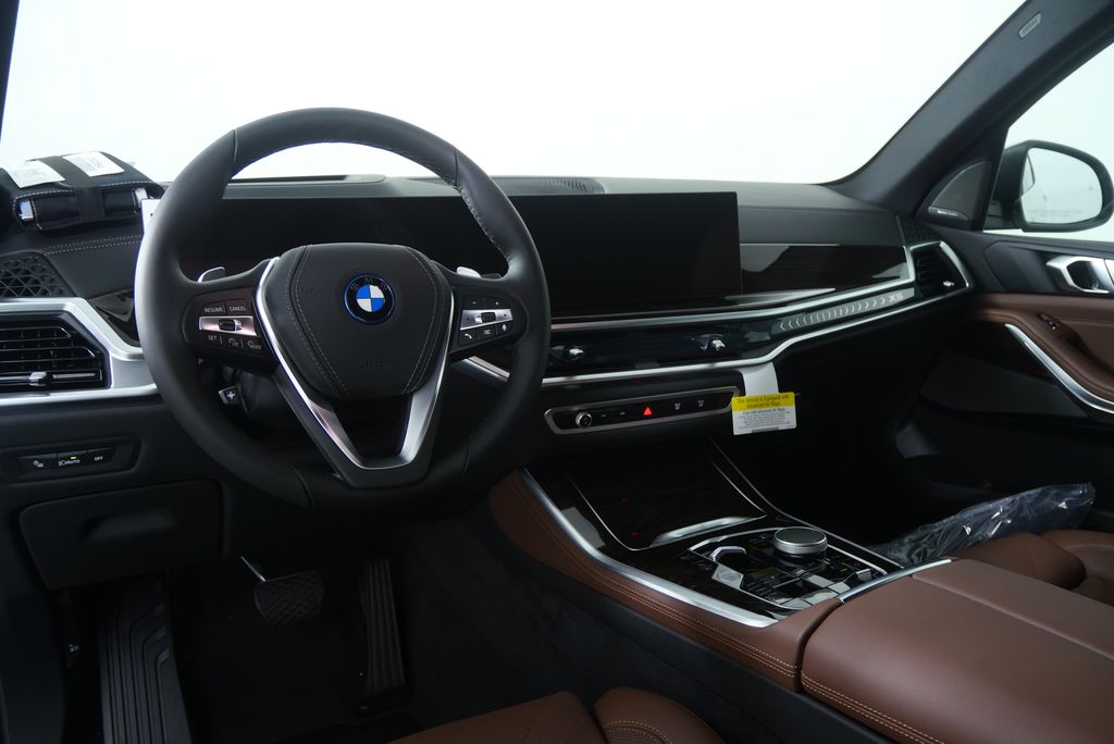 Thumbnail: 2026 BMW X5 - 18