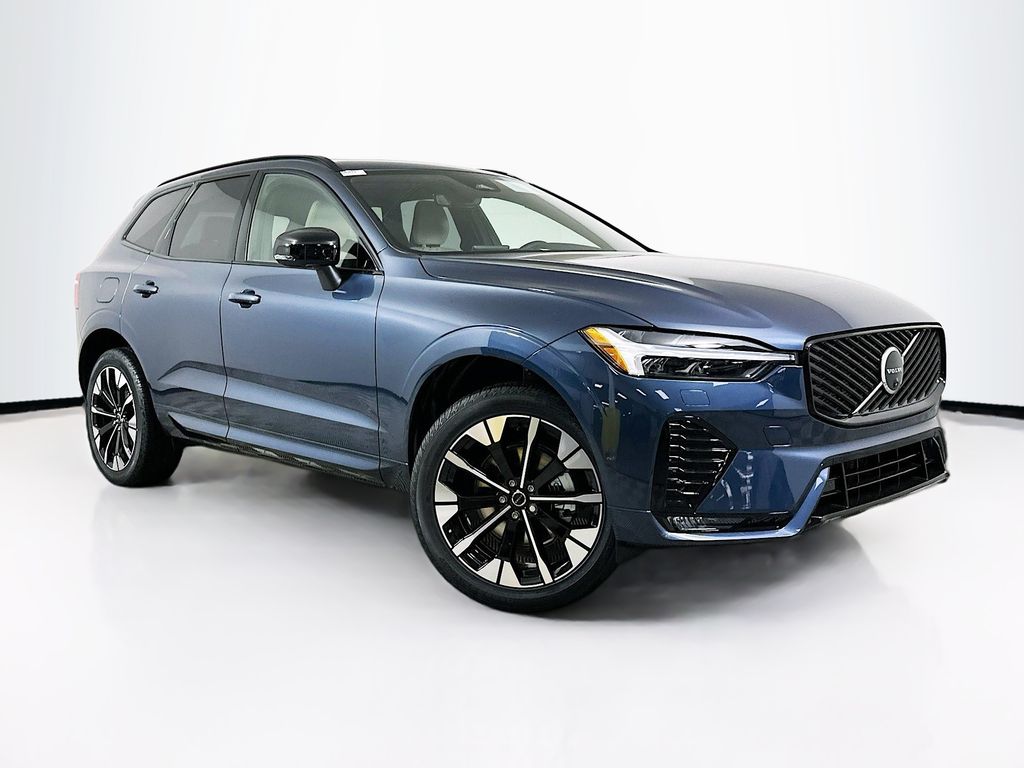 2026 Volvo XC60 B5 Plus