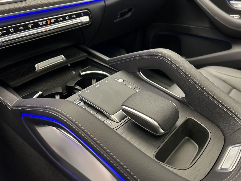 Thumbnail: 2025 Mercedes-Benz GLE - 20