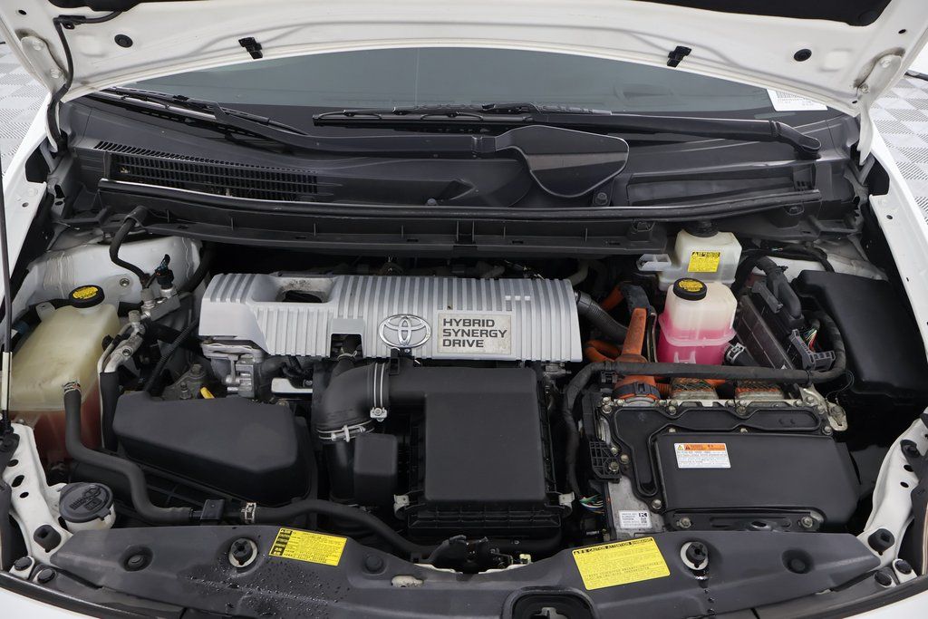 Thumbnail: 2013 Toyota Prius - 13