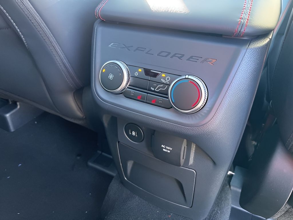 2025 Ford Explorer