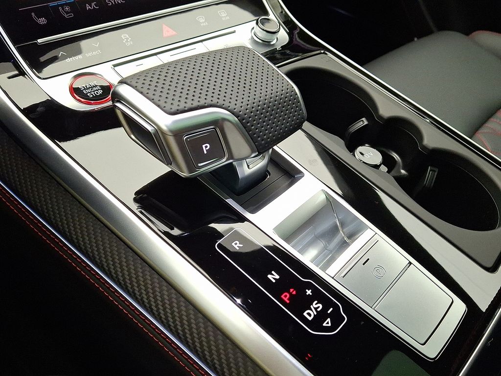 Thumbnail: 2026 Audi SQ8 - 10