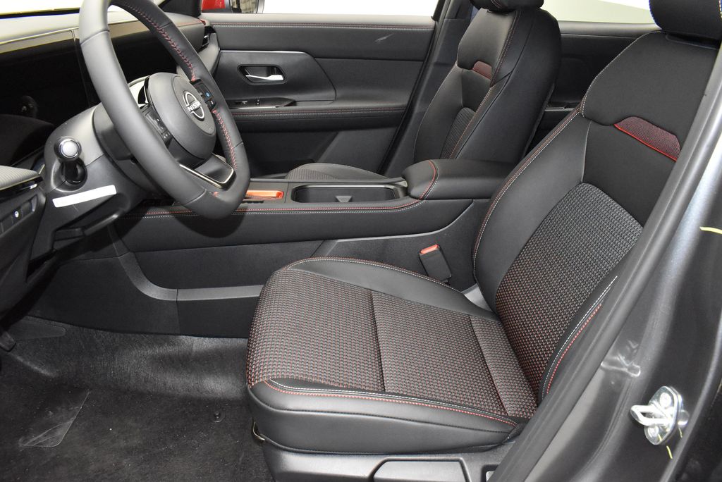 Thumbnail: 2026 Nissan Kicks - 11