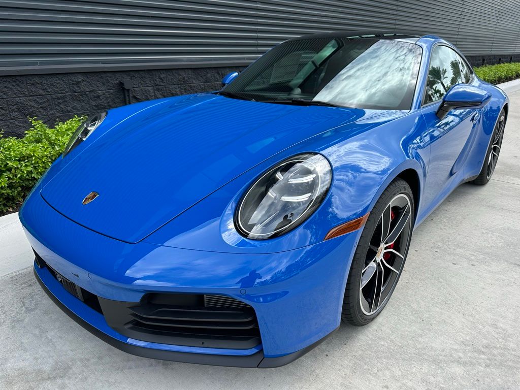 Thumbnail: 2025 Porsche 911 - 6