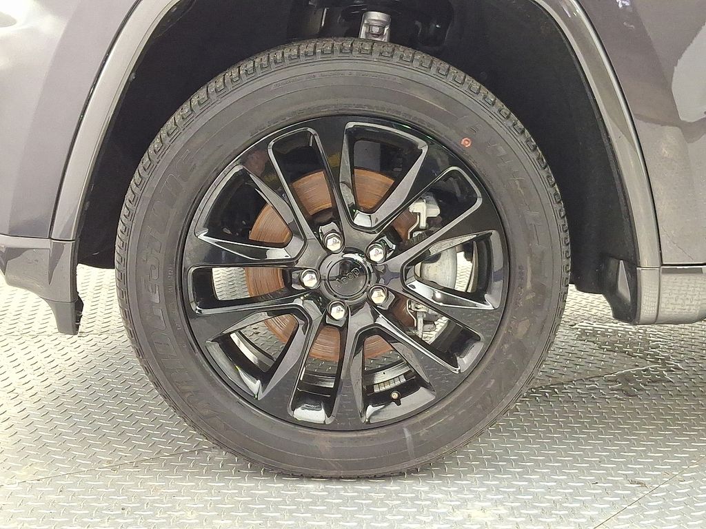 Thumbnail: 2021 Jeep Grand Cherokee - 8