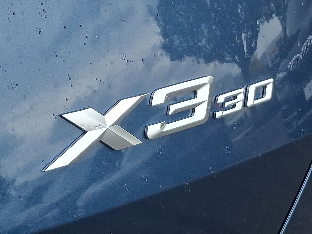 Thumbnail: 2026 BMW X3 - 11