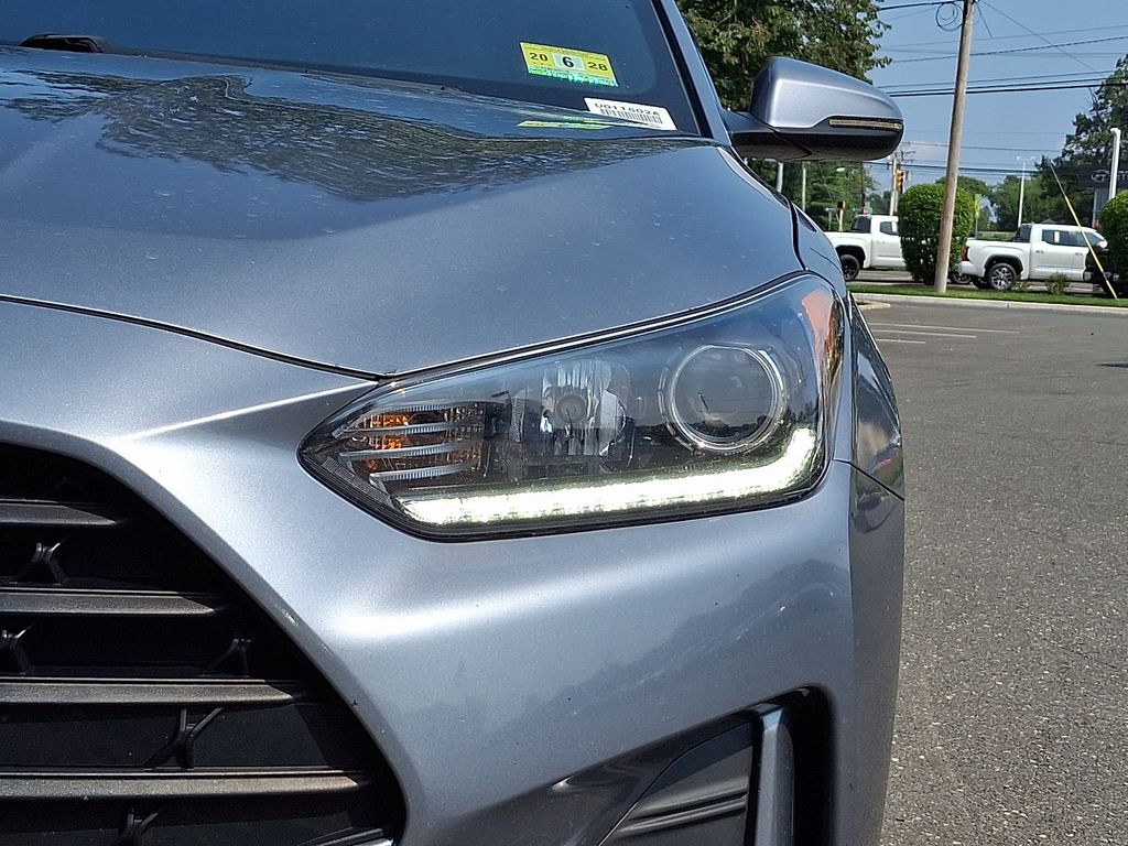 Thumbnail: 2019 Hyundai Veloster - 10