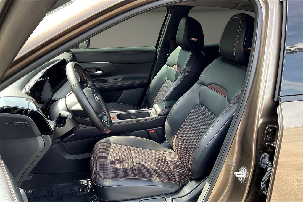 Used 2025 Nissan Kicks SUV