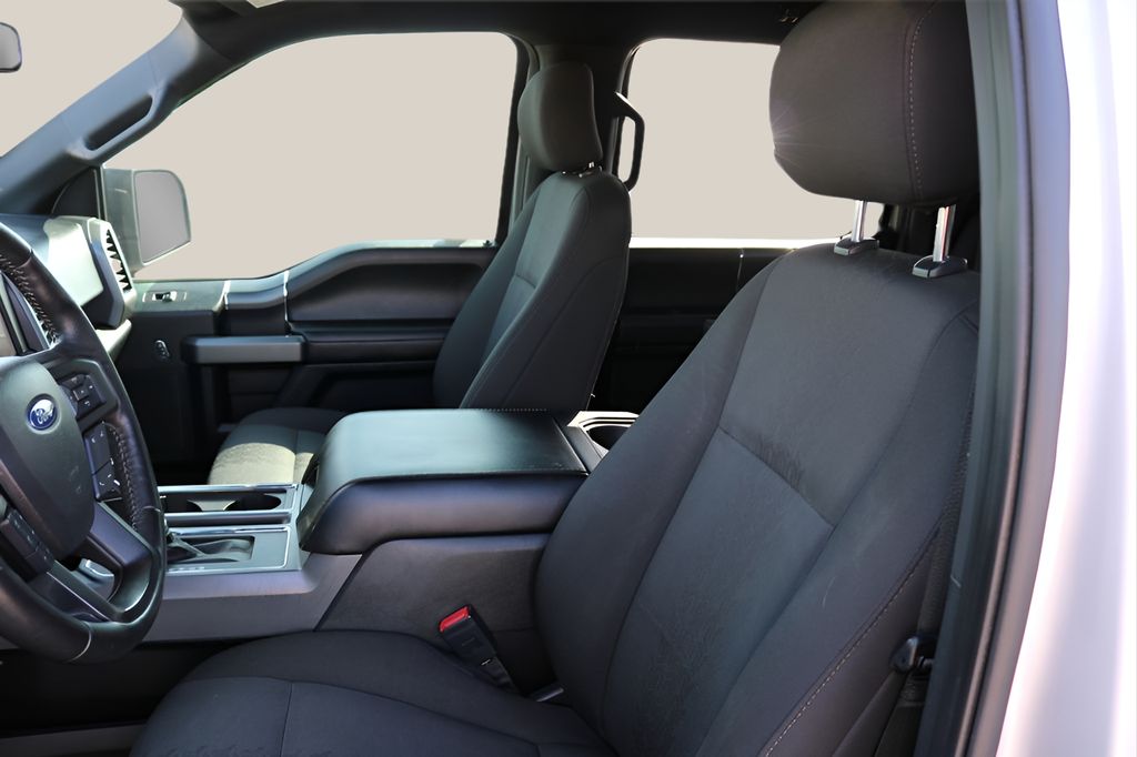Used 2019 Silver Ford XLT image 12