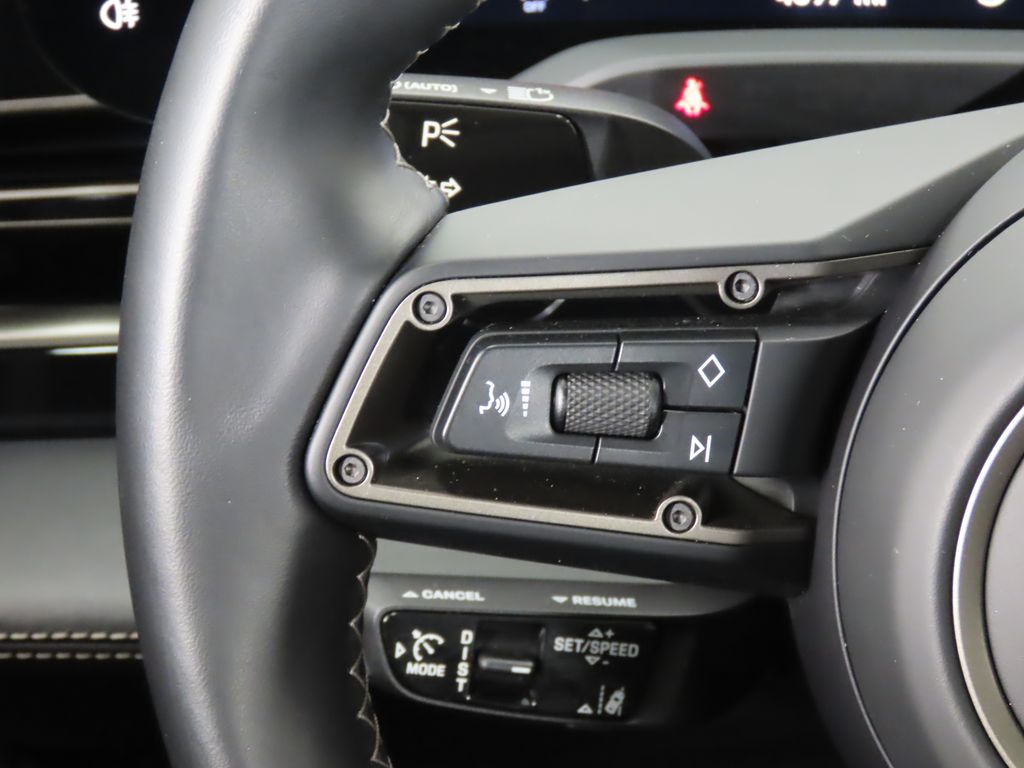 Thumbnail: 2025 Porsche Taycan - 20