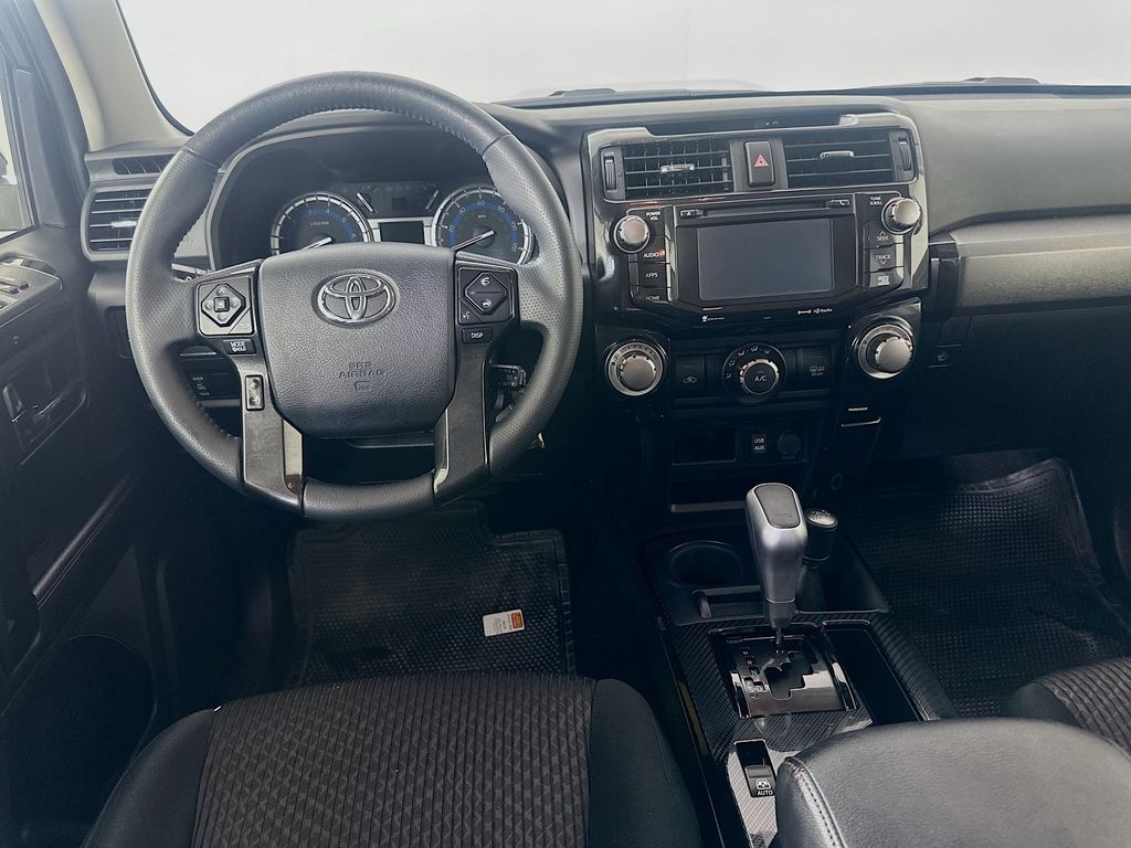 Thumbnail: 2019 Toyota 4Runner - 22