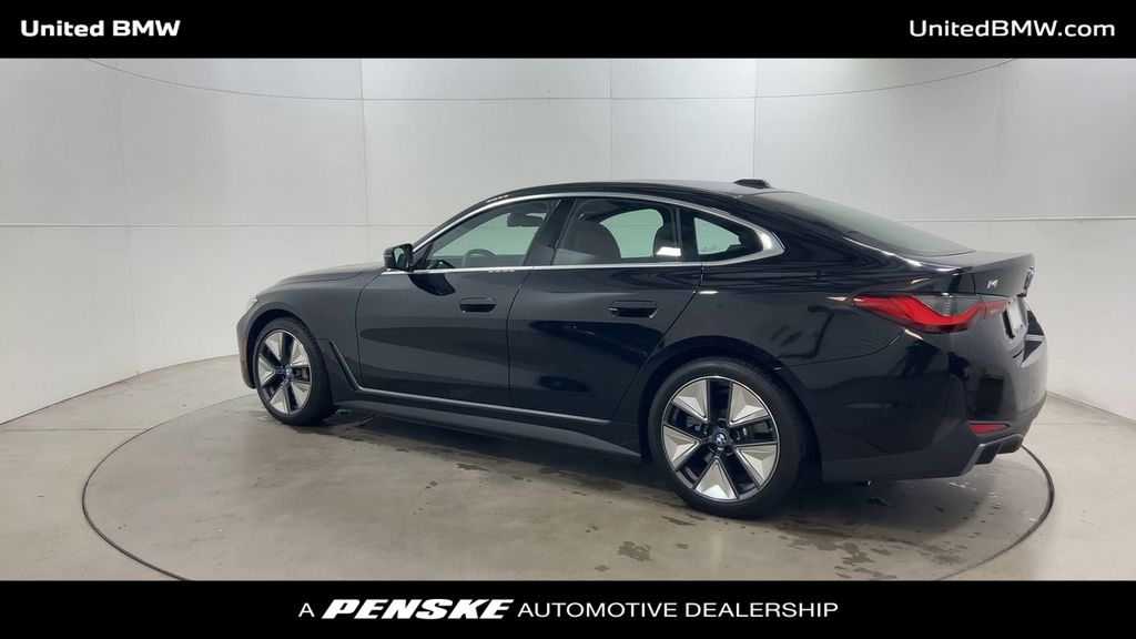 Thumbnail: 2025 BMW i4 - 6