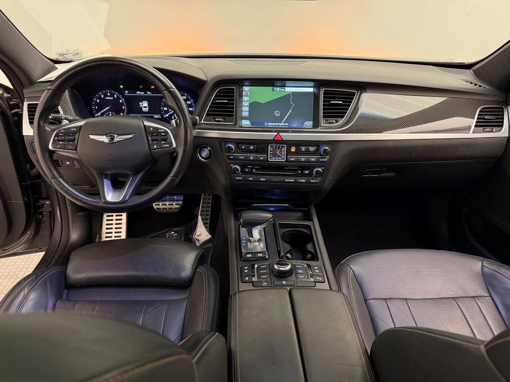 Thumbnail: 2018 Genesis G80 - 29