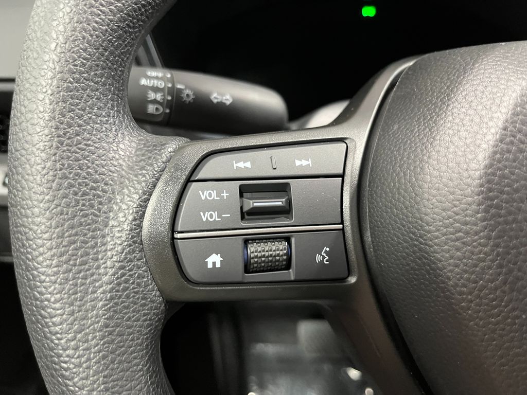 2026 Honda CR-V LX - Photo 9