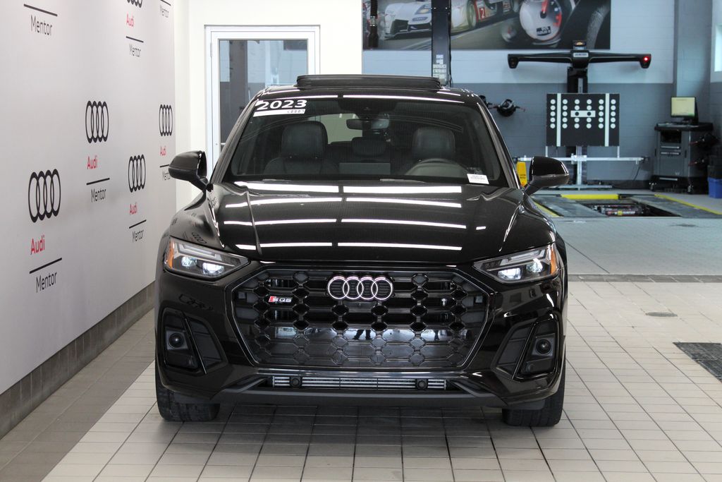 Thumbnail: 2023 Audi SQ5 - 9
