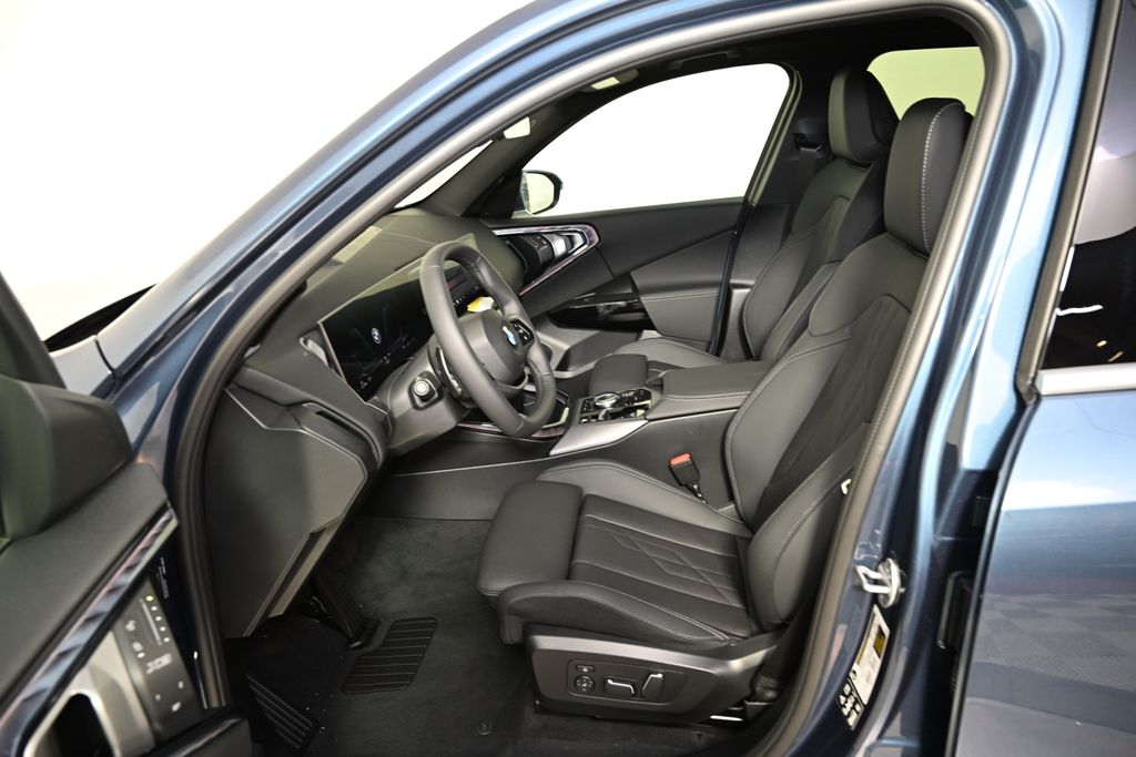 Thumbnail: 2026 BMW X3 - 14