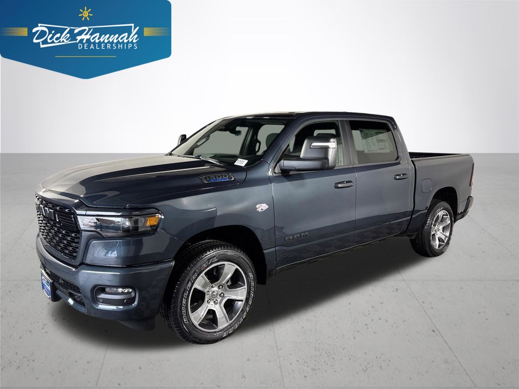 2026 RAM 1500 Express Crew Cab 4WD