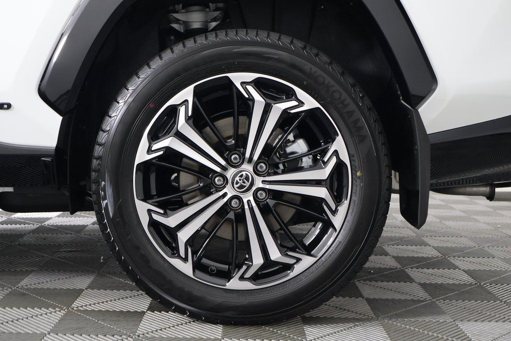 Thumbnail: 2025 Toyota RAV4 - 10