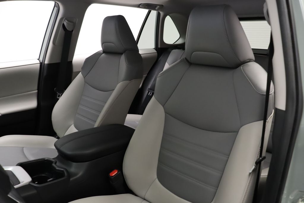 Thumbnail: 2023 Toyota RAV4 - 13