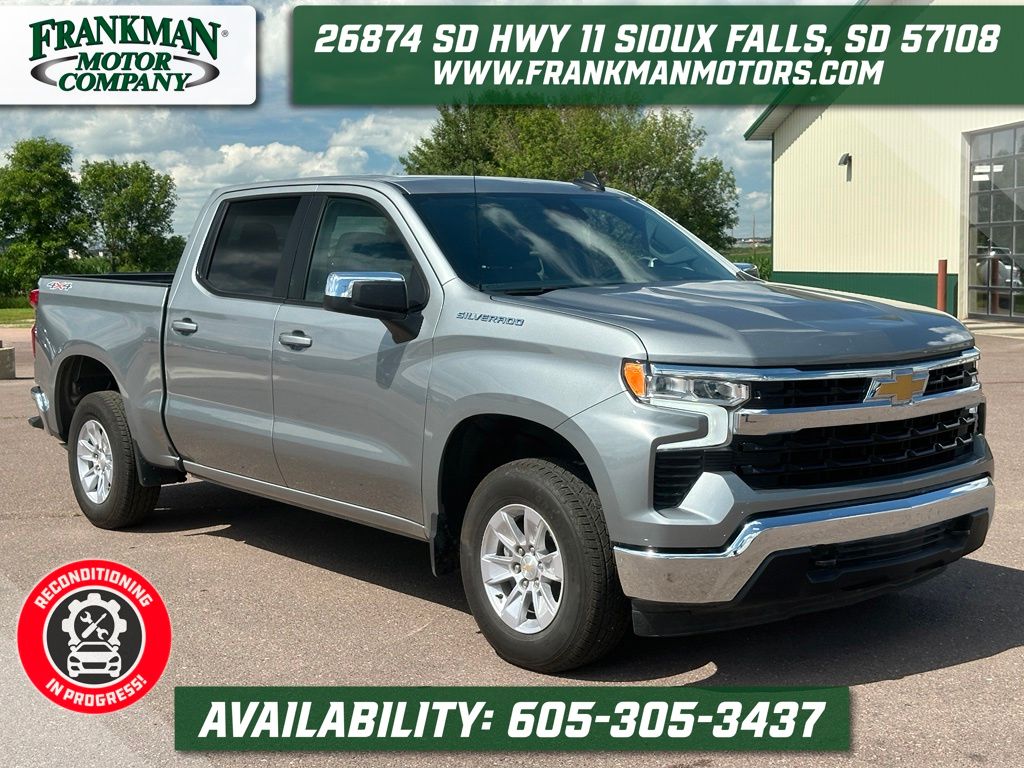 Sterling Gray Metallic 2026 Chevrolet Silverado 1500 Pickup Truck Four-Wheel Drive Automatic