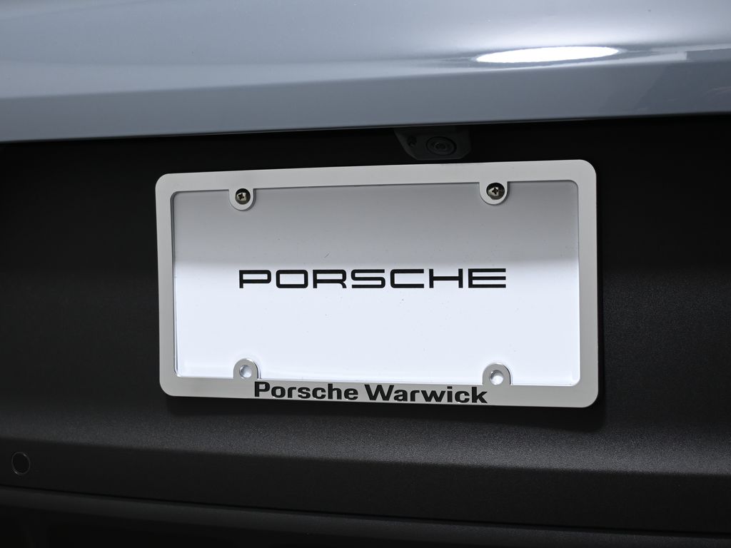 2025 Porsche   15