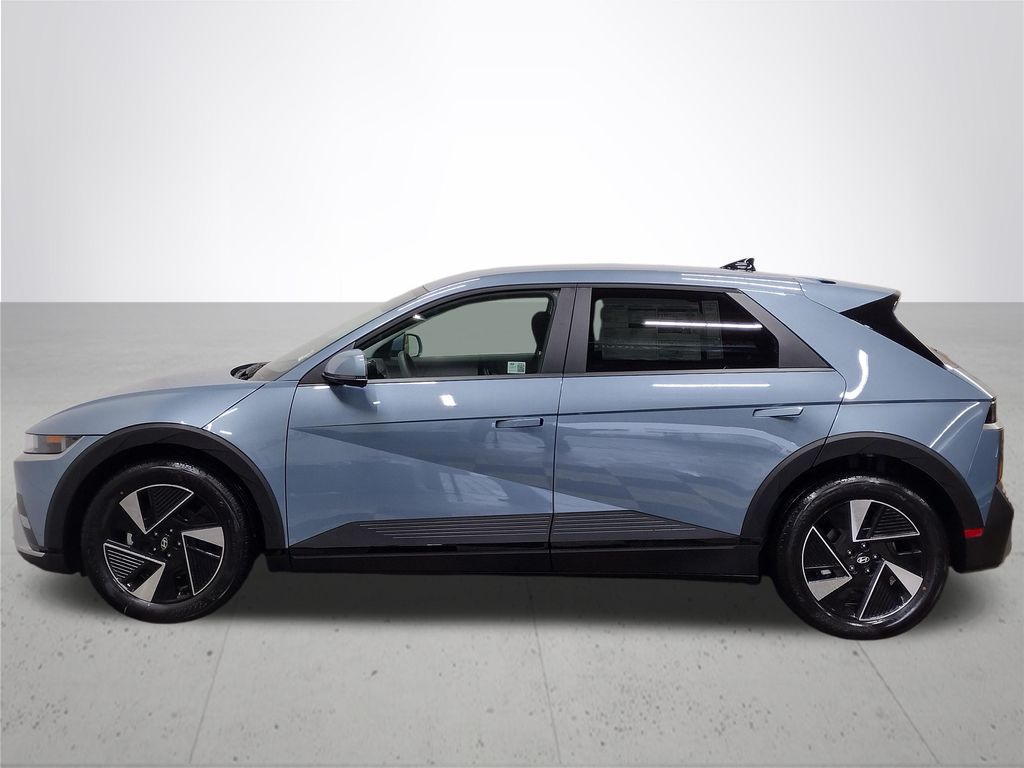 2026 Hyundai IONIQ 5 SE Standard Range