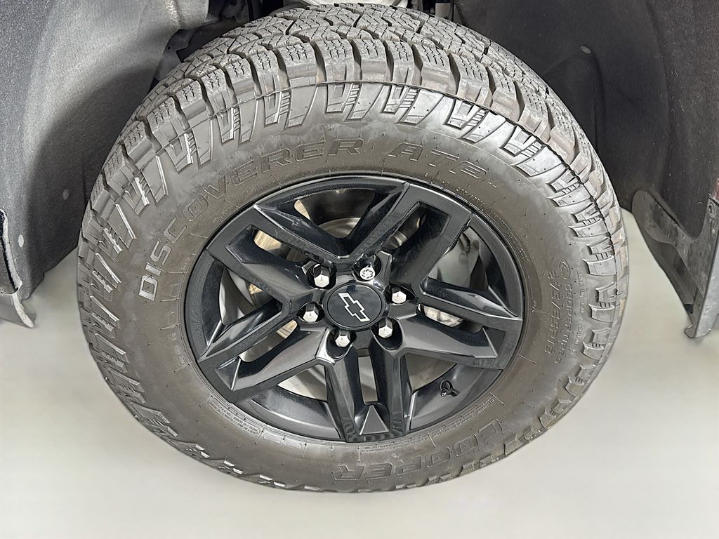 Thumbnail: 2021 Chevrolet Silverado 1500 - 28