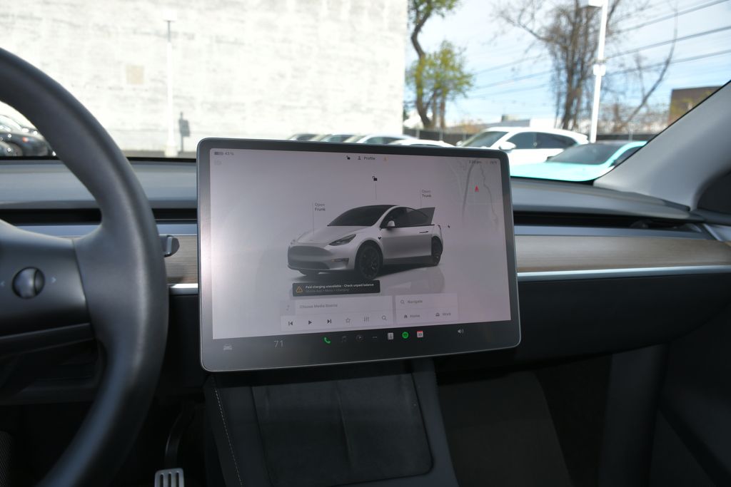 Thumbnail: 2023 Tesla Model Y - 32