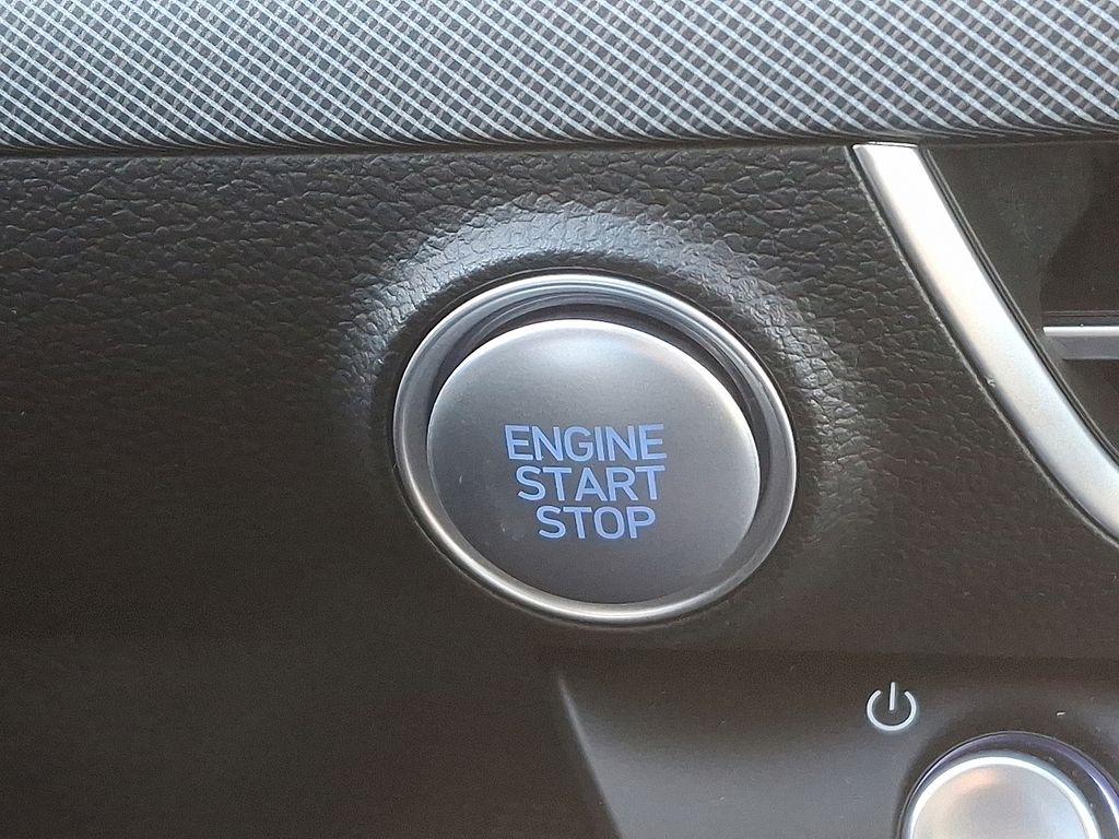 Thumbnail: 2025 Hyundai Sonata - 25