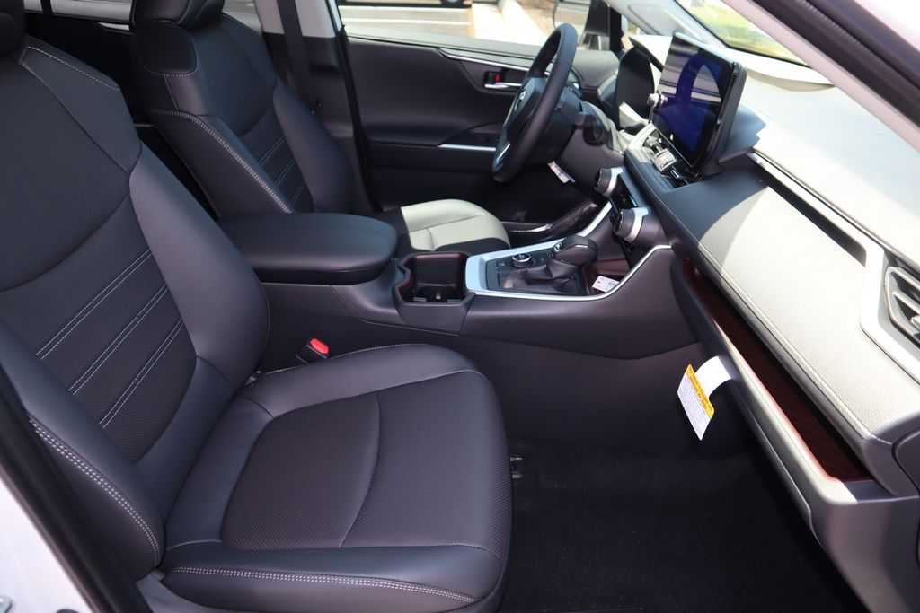 2025 Toyota RAV4 Limited 19