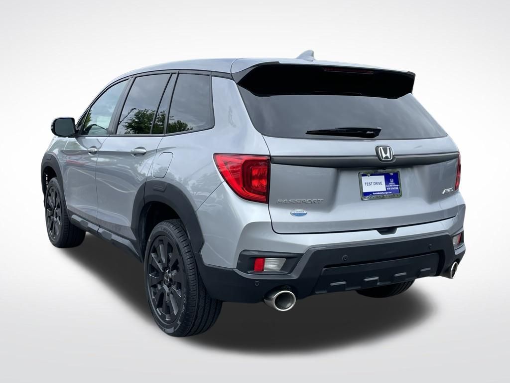 Thumbnail: 2023 Honda Passport - 4