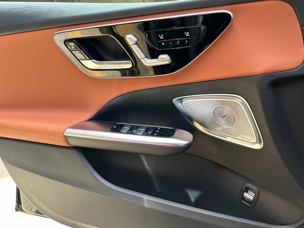 Thumbnail: 2025 Mercedes-Benz C-Class - 19