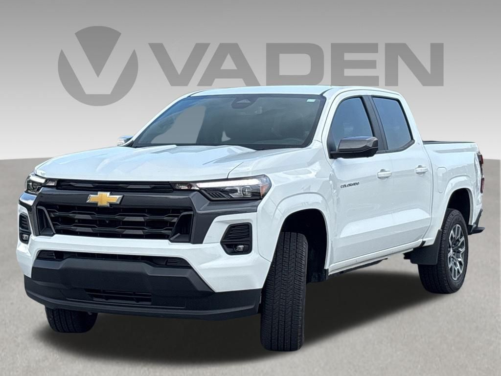 Summit White 2024 Chevrolet Colorado Pickup Truck 4X2 8-Speed Automatic