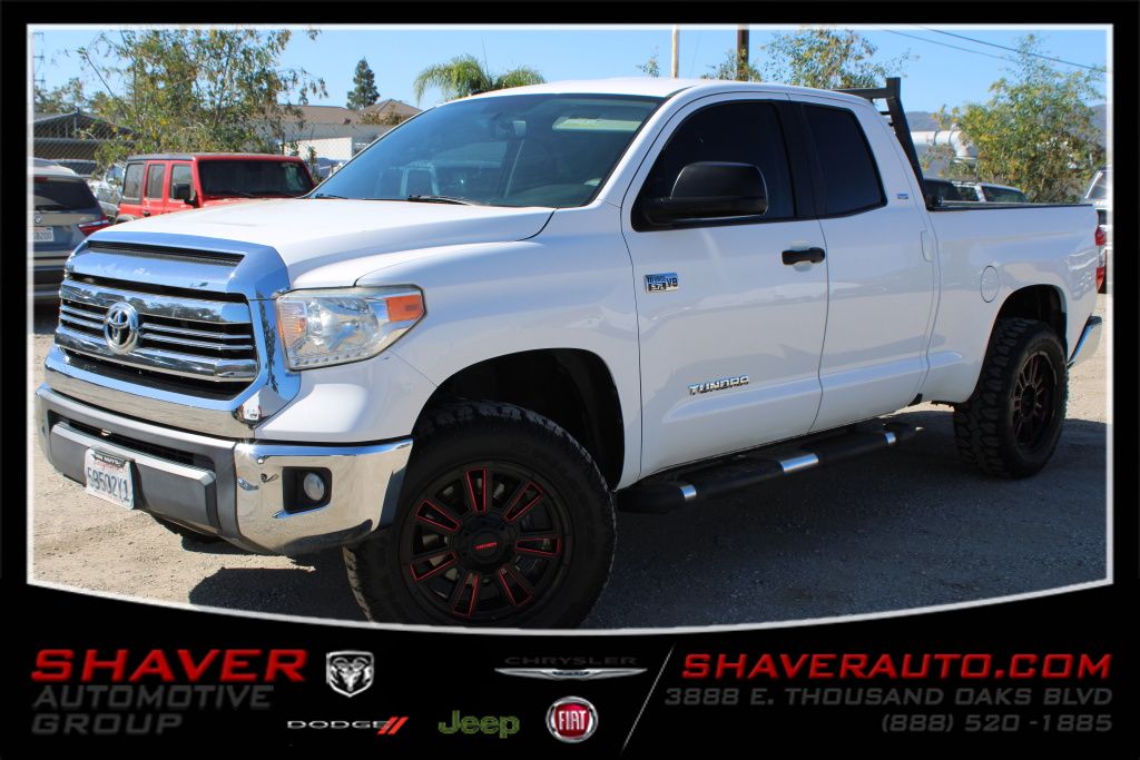 Super White 2016 Toyota Tundra Pickup Truck 4X2 6-Speed Automatic Overdrive