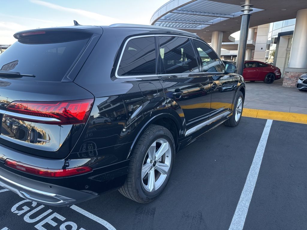 Thumbnail: 2023 Audi Q7 - 5