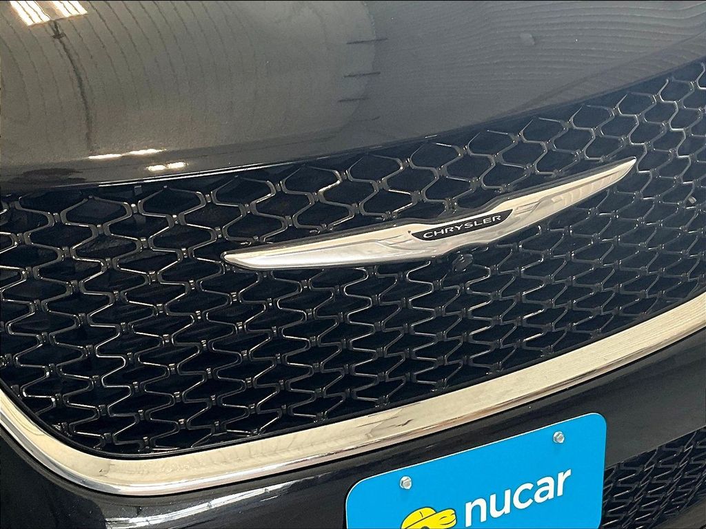 2023 Chrysler Pacifica — photo 31