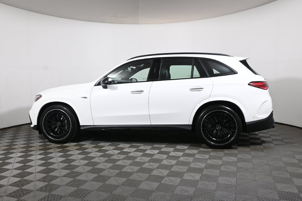 Thumbnail: 2027 Mercedes-Benz GLC - 2