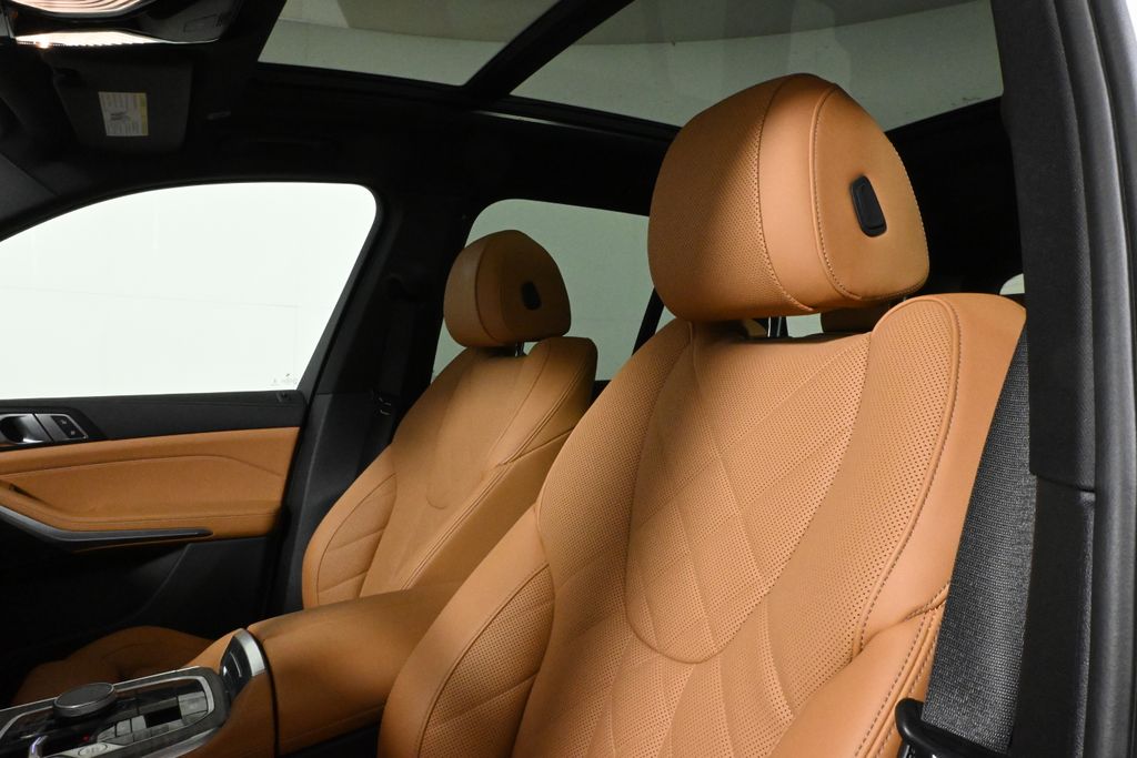 Thumbnail: 2024 BMW X5 - 4