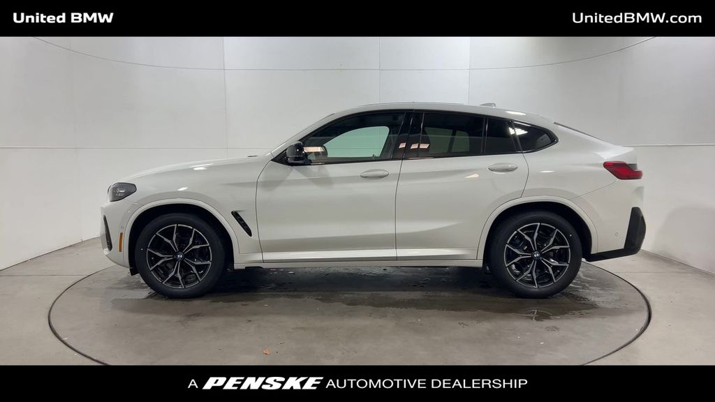 Thumbnail: 2025 BMW X4 - 5
