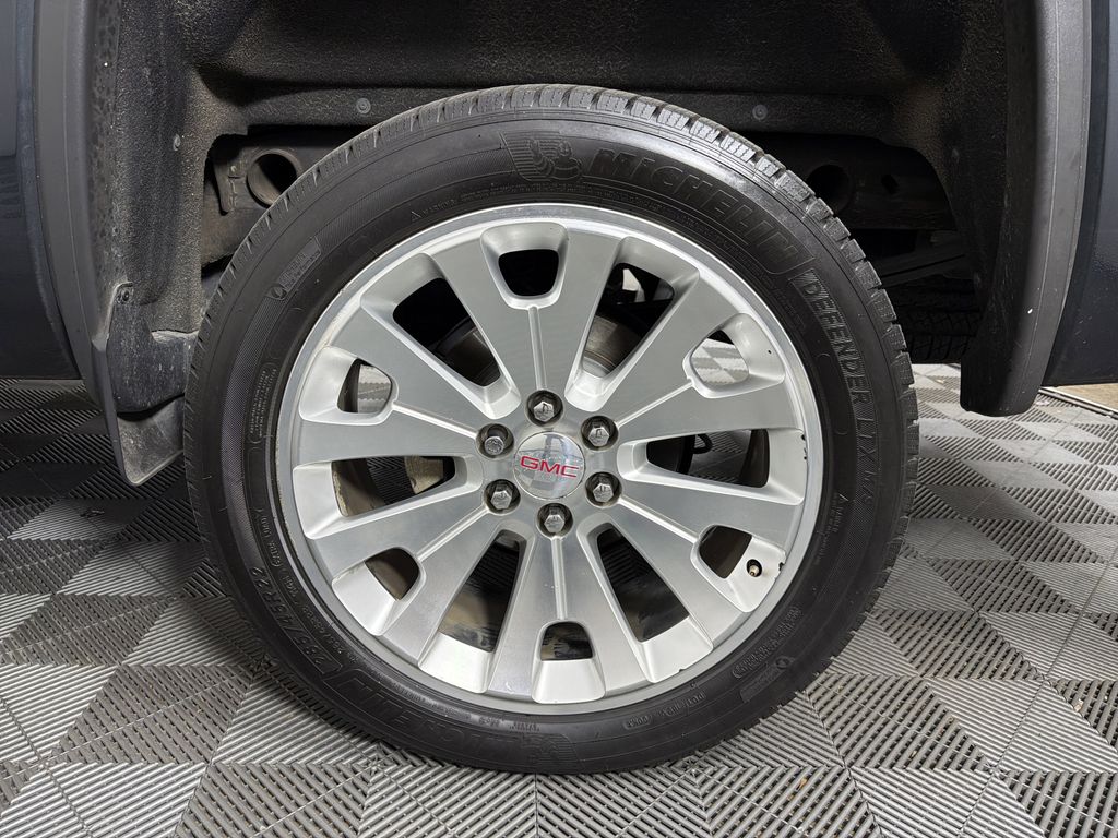 used 2018 GMC Sierra 1500 car, priced at $24,900