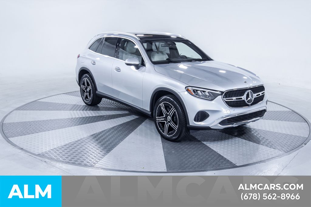 Used 2026 Silver Mercedes-Benz GLC 300 image 14